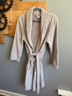 Plush Collar Bath Robe in Light Taupe